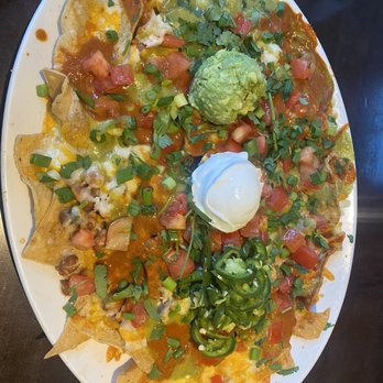 Yard House - Nachos - New American Near Me - Lombard, Illinois
