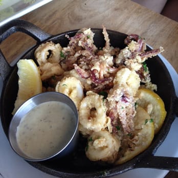 Pier 115 - Fried calamari - Sports Bars Near Me - Edgewater, New Jersey