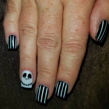 Crystal's Nails & Spa - Lee did an AMAZING job!! I couldn't be happier! It's exactly what I wanted!!! - Nail Salons Near Me - Lakeside, California