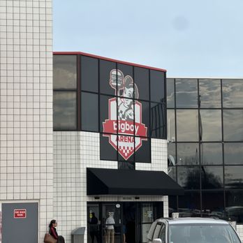 Big Boy Arena - Skating Rinks Near Me - Fraser, Michigan