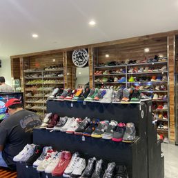 sneaker exchange website