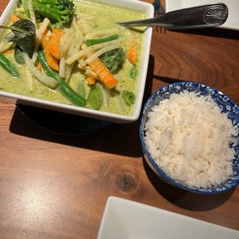Laughing Monk Cafe - Vegetable green curry with jasmine rice - Sushi Bars Near Me - Wellesley, Massachusetts Laughing Monk Cafe - Vegetable green curry with jasmine rice - Sushi Bars Near Me - Wellesley, Massachusetts