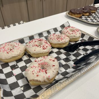 Glam Doll Donuts - Donuts Near Me - Minneapolis, Minnesota