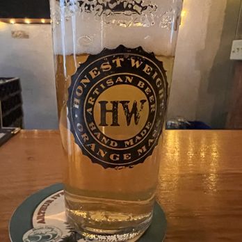 Honest Weight Artisan Beer - a pint of beer - Breweries Near Me - Orange, Massachusetts