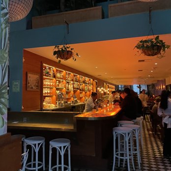 Leo's Oyster Bar - Bar - Bars Near Me - San Francisco, California