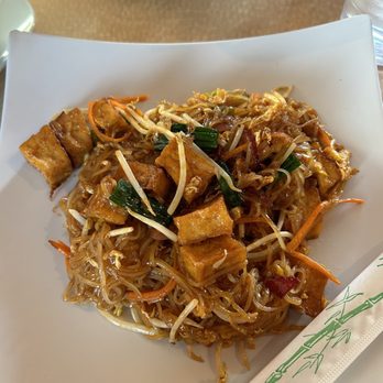 Thai & Fusion Ave - Pad Thai with tofu - Thai Near Me - Fort Worth, Texas Thai & Fusion Ave - Pad Thai with tofu - Thai Near Me - Fort Worth, Texas