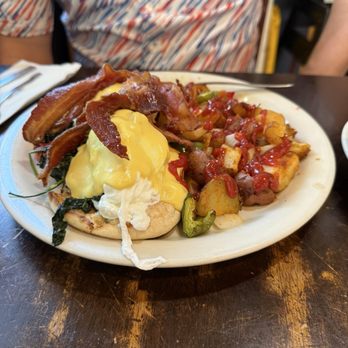 The Filling Station Cafe - Spinach with Swiss Cheese Omelet - Breakfast & Brunch Near Me - Orange, California