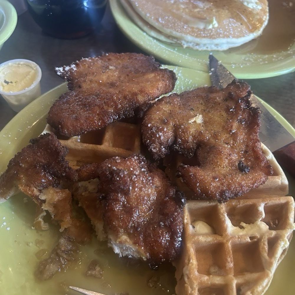 Hashes & Brews - Chicken & waffle - Bars Near Me - San Bruno, California Hashes & Brews - Chicken & waffle - Bars Near Me - San Bruno, California