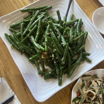 Thumbling - Shanghainese Near Me - West Covina, California