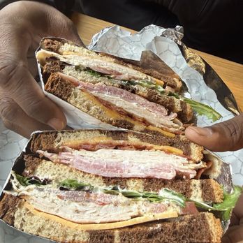 Kitsch Cafe - R. House - The Club - Breakfast & Brunch Near Me - Baltimore, Maryland