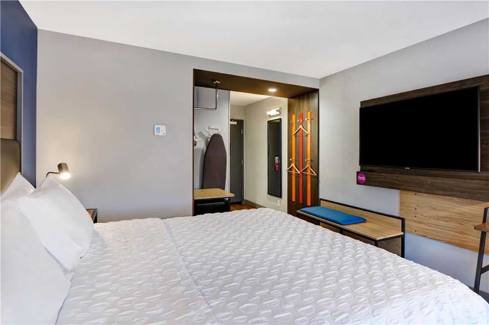 Tru by Hilton Augusta Washington Road