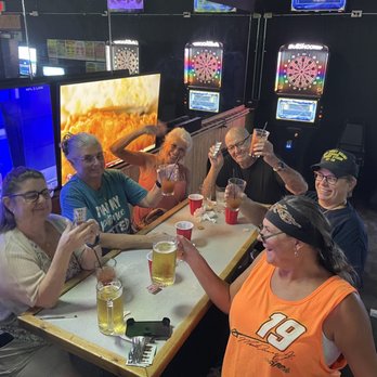 FinishLine Bar - Sports Bars Near Me - Phoenix, Arizona