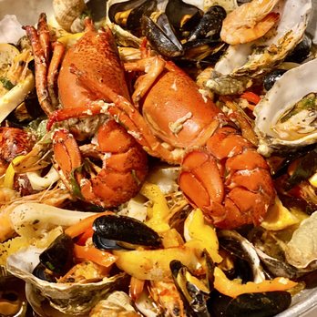Lobster House - Seafood plater with 1 lobster €110 - Belgian Near Me - Brussels, BRU Lobster House - Seafood plater with 1 lobster €110 - Belgian Near Me - Brussels, BRU