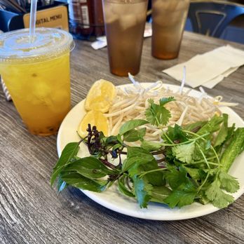 Pho Rib - Passion fruit drink and pho fixings - Vietnamese Near Me - Glendora, California