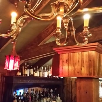 McMenamins Anderson School - Cozy pub - Hotels Near Me - Bothell, Washington