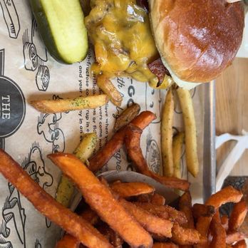 The Melt - Sweet potato fries and western BBQ BACON MELTBURGER - Burgers Near Me - Oakland, California The Melt - Sweet potato fries and western BBQ BACON MELTBURGER - Burgers Near Me - Oakland, California