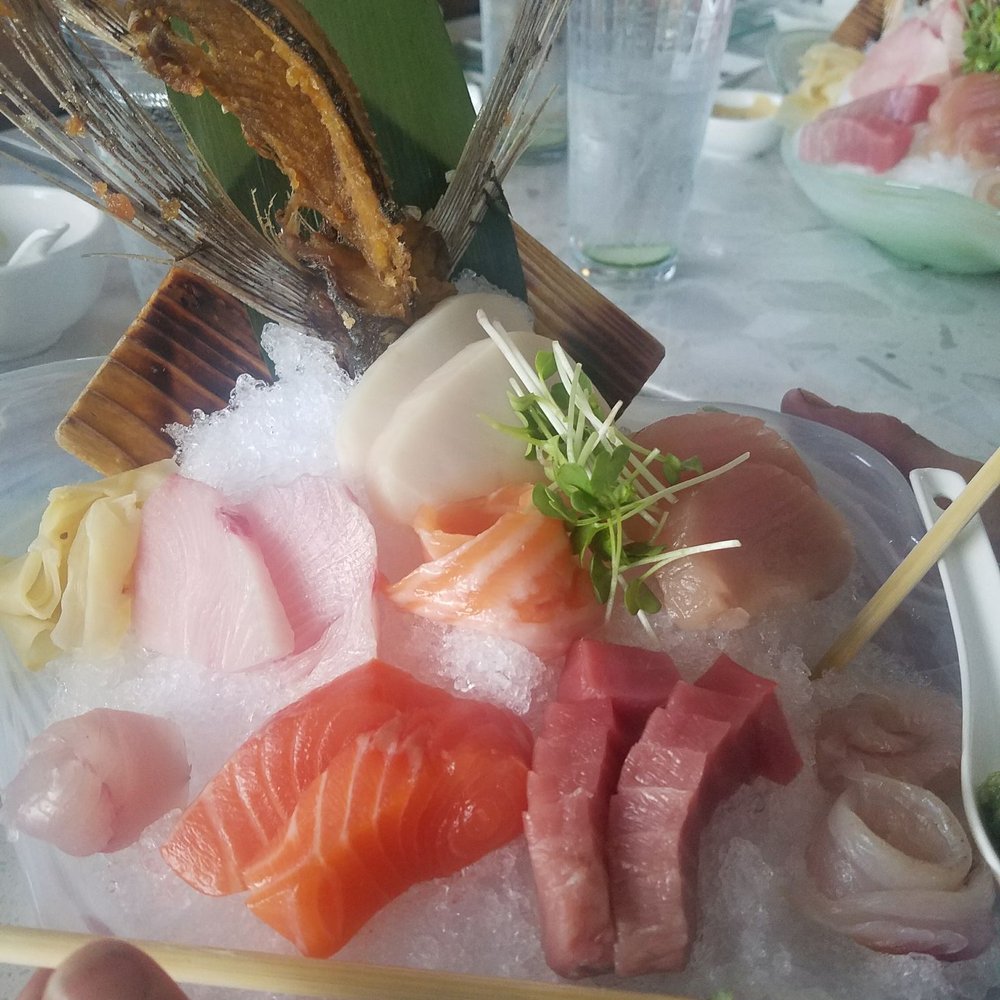 Amici Sushi - Sushi Bars Near Me - Lathrop, California