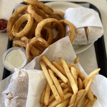 Burger Basket - Onions Rings & French Fries - Burgers Near Me - Corona, California Burger Basket - Onions Rings & French Fries - Burgers Near Me - Corona, California