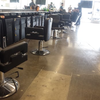CR'U Institute - Great Barbers at CRU - Barbers Near Me - Garden Grove, California