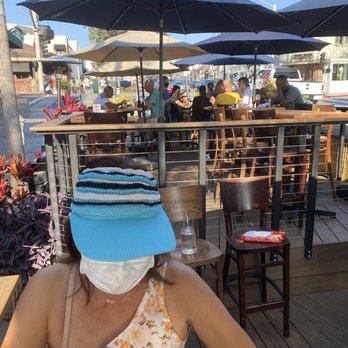 Simmzy's - American Near Me - Manhattan Beach, California