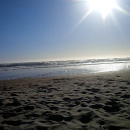 Beach just a 2 minute walk away Beach just a 2 minute walk away