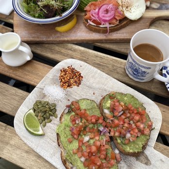 maman - Avocado toast and salmon tartine - Coffee & Tea Near Me - New York, New York maman - Avocado toast and salmon tartine - Coffee & Tea Near Me - New York, New York
