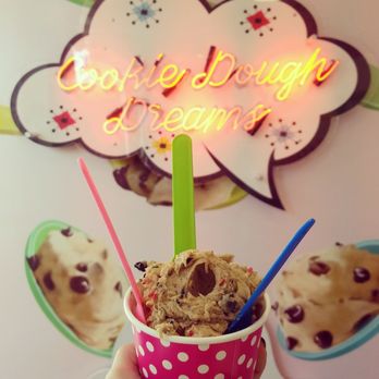 Cookie Dough Dreams - Desserts Near Me - Burbank, California