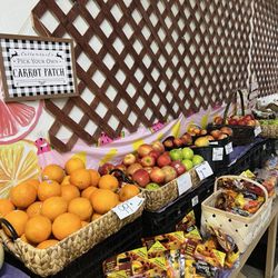 Swinging Bananas - Produce