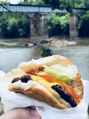 Deep Creek Grill by null