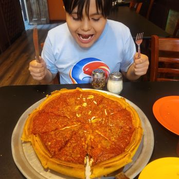 CHICAGO’S PIZZA - Updated April 2025 - 352 Photos & 466 Reviews - 5525 ...