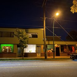 Wine Kitz - 3122 Blenheim st