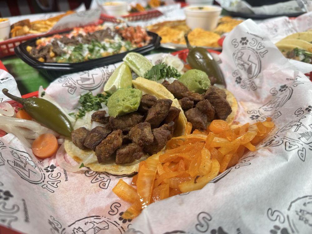 Pacos Tacos Covington