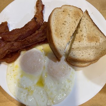 The Pantry Restaurant - Breakfast & Brunch Near Me - Sterling Heights, Michigan