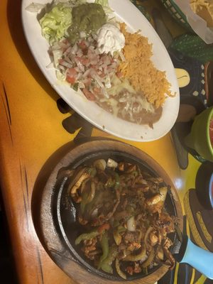 Photo of Julios - Quinton, VA, US. Fajitas Texanas