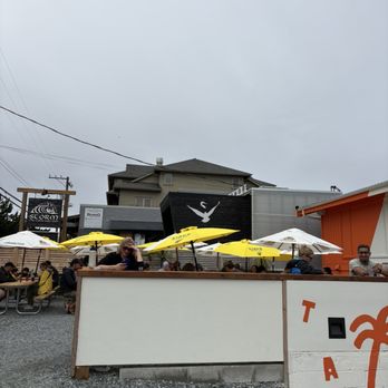 Tacofino - Outdoor seating - Mexican Near Me - Tofino, British Columbia Tacofino - Outdoor seating - Mexican Near Me - Tofino, British Columbia