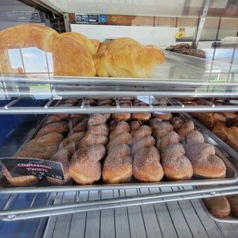 Donutgram - Cinnamon twist - Donuts Near Me - Escondido, California Donutgram - Cinnamon twist - Donuts Near Me - Escondido, California