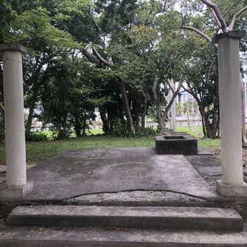 E G Sewell Memorial Park - Ruins of the guest house. - Parks Near Me - Miami, Florida