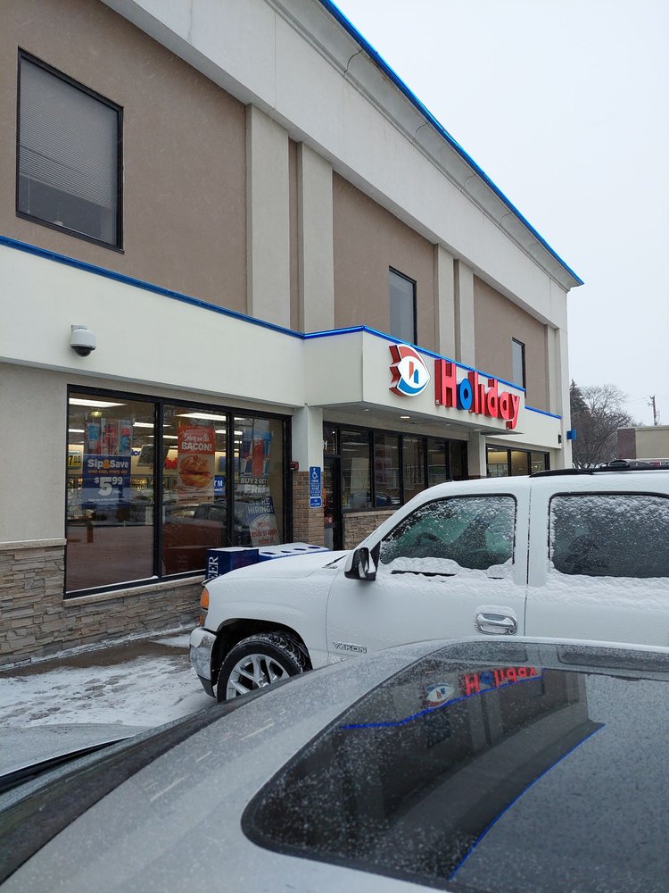 HOLIDAY GAS STATION STORE Updated June 2024 281 N Snelling Avenue