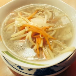 Wok China-Schnellrestaurant - Wan Tan Suppe