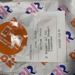 Clearly 2 SESAME bagels were ordered.