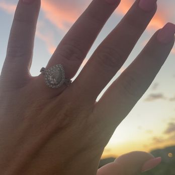 Embellish Nail Spa - Nail Salons Near Me - Derby, Kansas Embellish Nail Spa - Nail Salons Near Me - Derby, Kansas