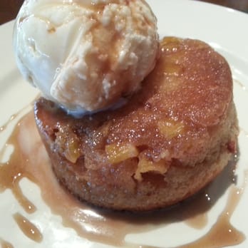 Roadside B&G - Pineapple upside down cake with Ray's vanilla ice cream - New American Near Me - Bloomfield Township, Michigan Roadside B&G - Pineapple upside down cake with Ray's vanilla ice cream - New American Near Me - Bloomfield Township, Michigan