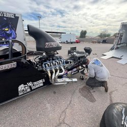 Apex Mobile Fleet Service - Race car life
