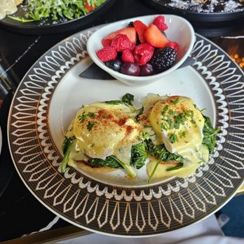 Benny and Mary's - Florentine Benedict - New American Near Me - Irvine, California