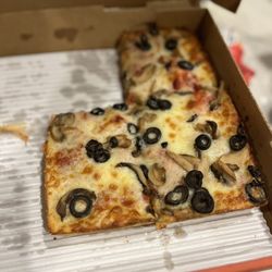 Jet's Pizza - Full disclosure, we carried out & the kids couldn't wait to dig in! 40 min., later, this is what's left.