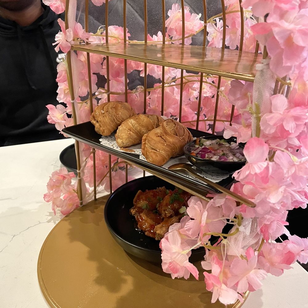 Linjee Thai - Curry Puffs and Sweet Chili Wings - Thai Near Me - Alexandria, Virginia Linjee Thai - Curry Puffs and Sweet Chili Wings - Thai Near Me - Alexandria, Virginia