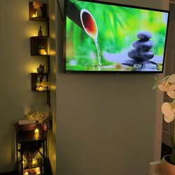 Oyo Blossom Massage Spa - Waiting area tv
