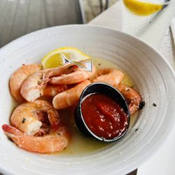 Butter garlic shrimp - the bowl is deep, there were about 15 for .5 lb