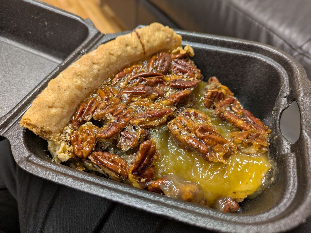 Big B’s Texas BBQ - Photo 3