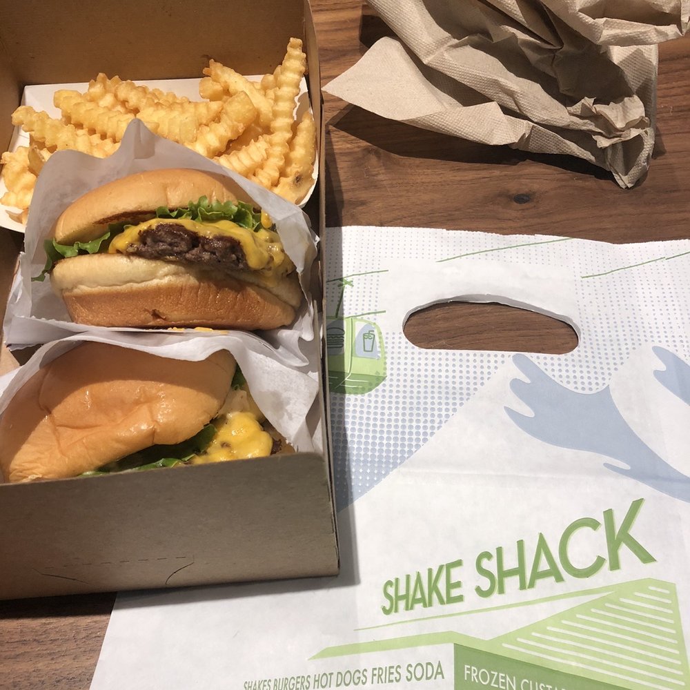 Shake Shack Long Beach - Burgers Near Me - Long Beach, California